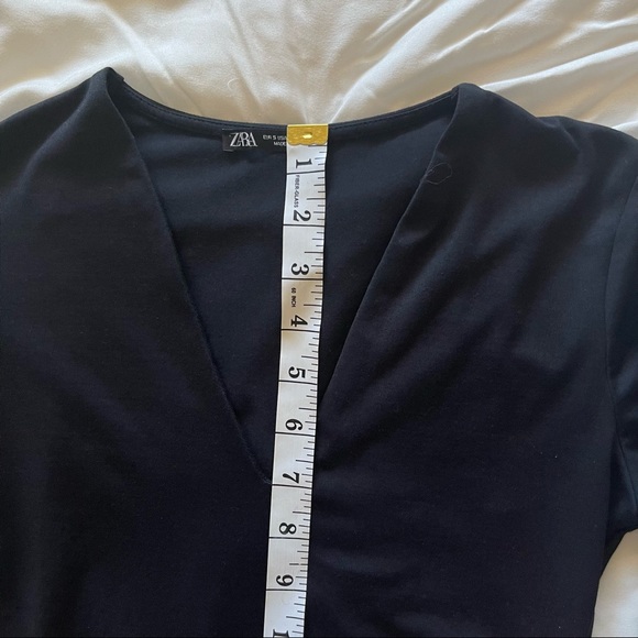 Zara “V” Neck Bodysuit - Picture 5 of 6